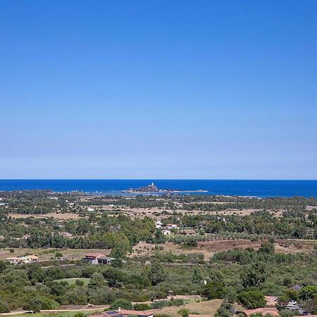 Le Ginestre Aparthotel Pula Esterno foto