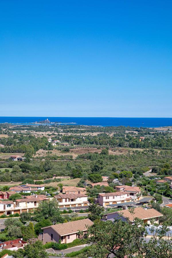 Le Ginestre Aparthotel Pula Esterno foto